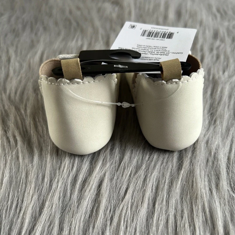 Carter's‎ Child Of Mine Baby Shoes Infant Girl's Size 3-6 Months White Booties